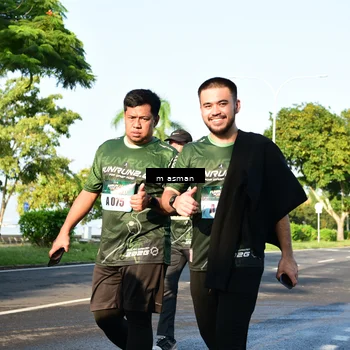 Runner Photo 6055650