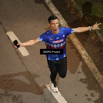 Runner Photo 6055655
