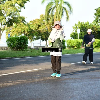 Runner Photo 6055657