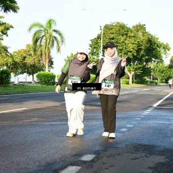 Runner Photo 6055679