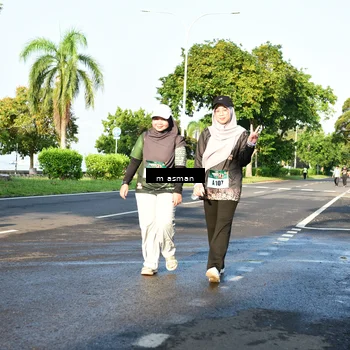 Runner Photo 6055680