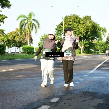 Runner Photo 6055696