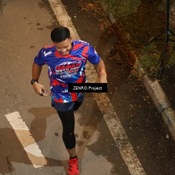Runner Photo 6055701