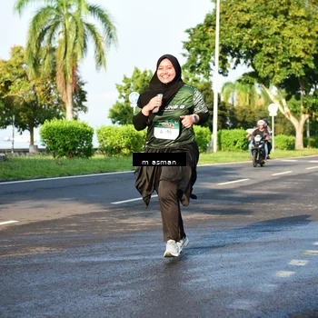 Runner Photo 6055704