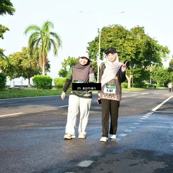 Runner Photo 6055708