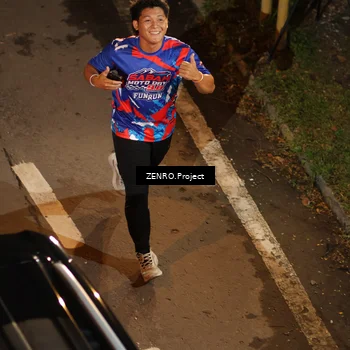 Runner Photo 6055747