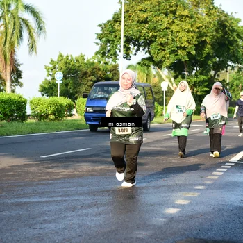 Runner Photo 6055773