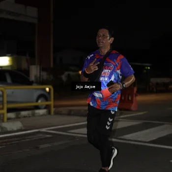 Runner Photo 6055774