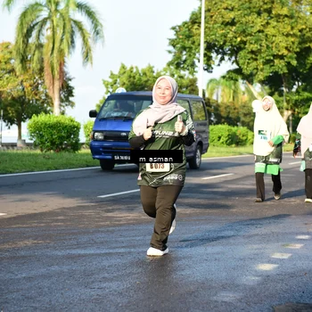 Runner Photo 6055780