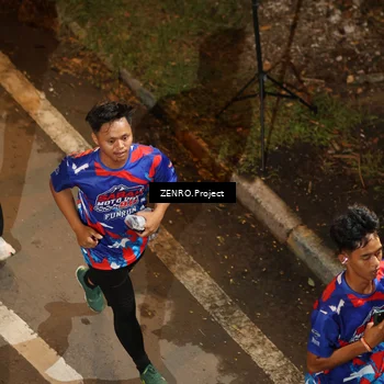 Runner Photo 6055788