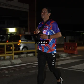 Runner Photo 6055791