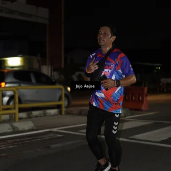 Runner Photo 6055793