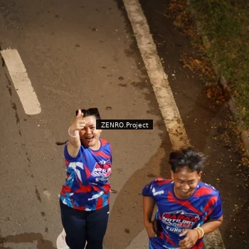 Runner Photo 6055824