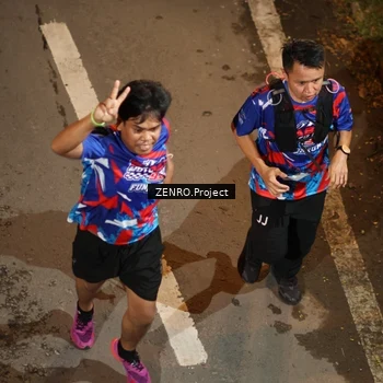 Runner Photo 6055825
