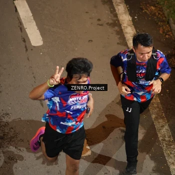 Runner Photo 6055828