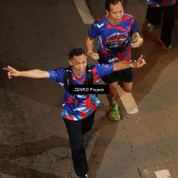 Runner Photo 6055850
