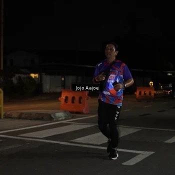 Runner Photo 6055855