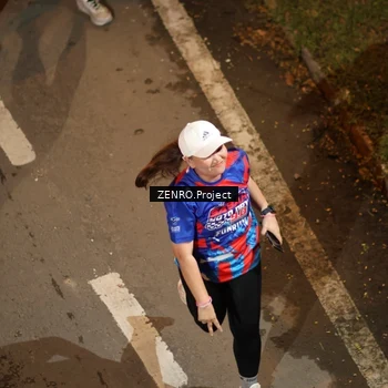 Runner Photo 6055857