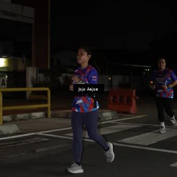 Runner Photo 6055875