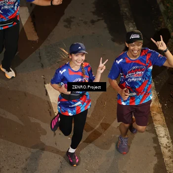 Runner Photo 6055911
