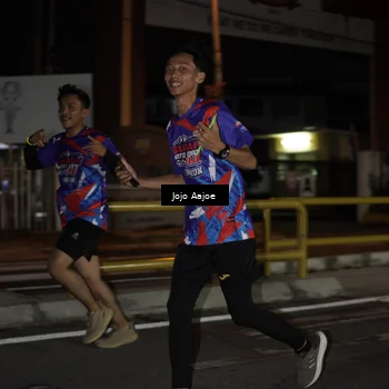 Runner Photo 6055977