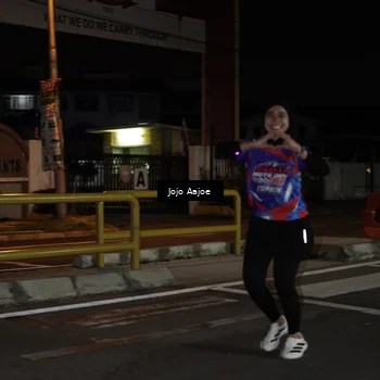 Runner Photo 6056019