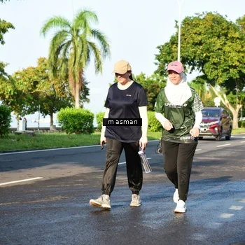 Runner Photo 6056031