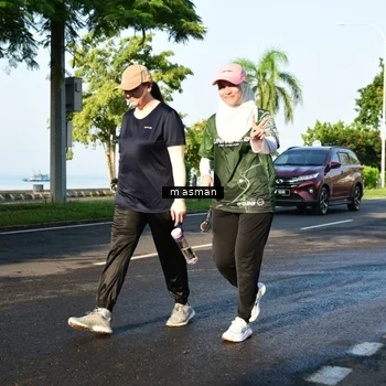 Runner Photo 6056040