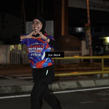 Runner Photo 6056050