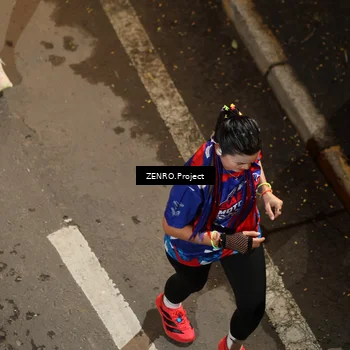 Runner Photo 6056055