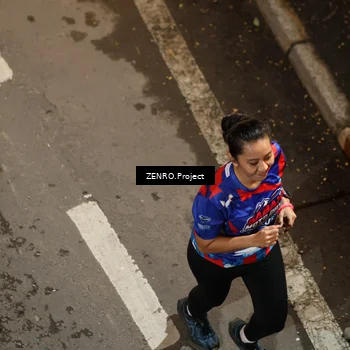 Runner Photo 6056060