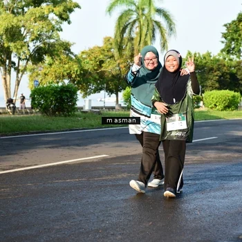 Runner Photo 6056084
