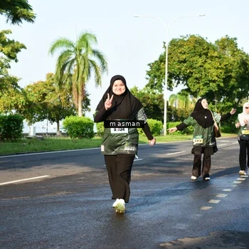 Runner Photo 6056091