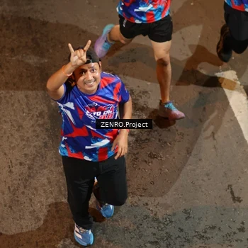 Runner Photo 6056103