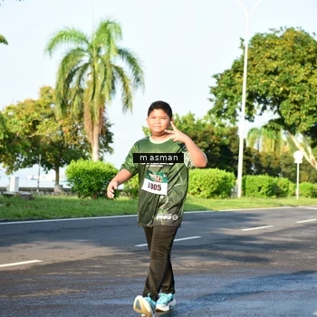 Runner Photo 6056108