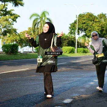 Runner Photo 6056124