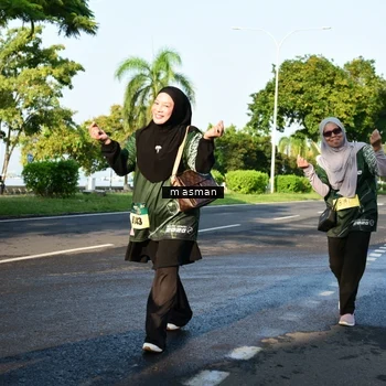 Runner Photo 6056125