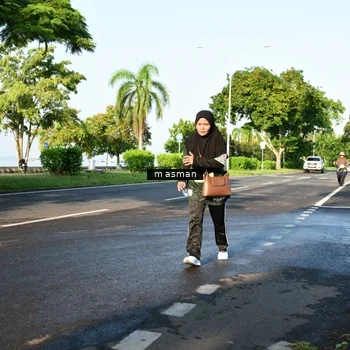 Runner Photo 6056129