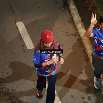 Runner Photo 6056131