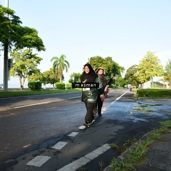 Runner Photo 6056158