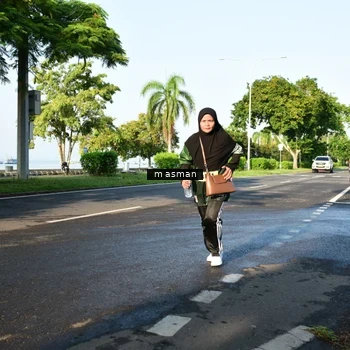 Runner Photo 6056159
