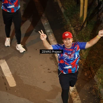 Runner Photo 6056160