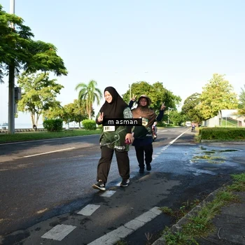 Runner Photo 6056168