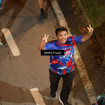 Runner Photo 6056193