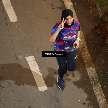 Runner Photo 6056221