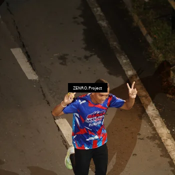 Runner Photo 6056229