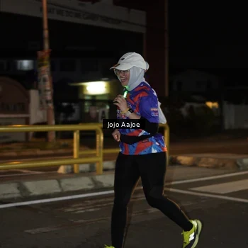 Runner Photo 6056244