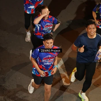 Runner Photo 6056264