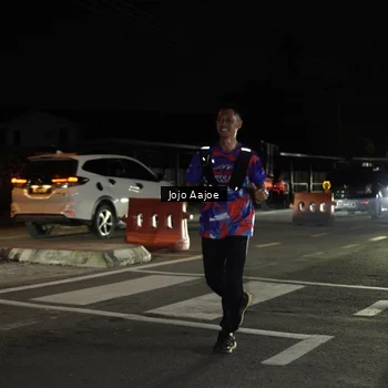 Runner Photo 6056267