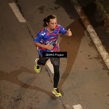 Runner Photo 6056292